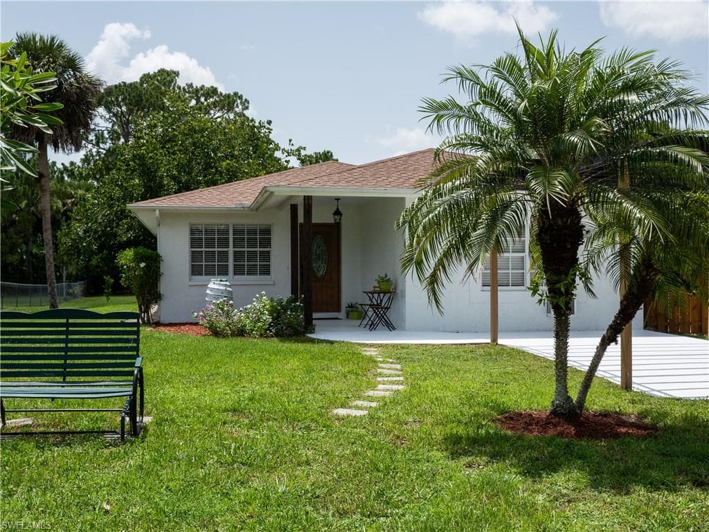 391 9th ST SW NAPLES, FL 34117