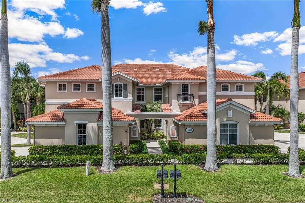 11060 Harbour Yacht CT 202 FORT MYERS, FL 33908