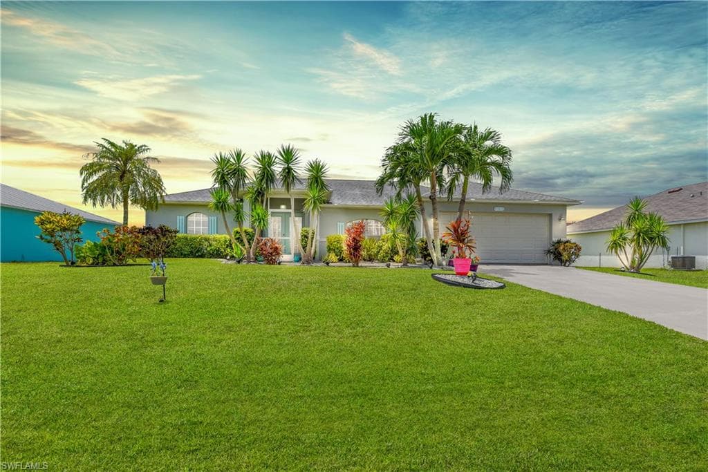 630 SW 30th TER CAPE CORAL, FL 33914