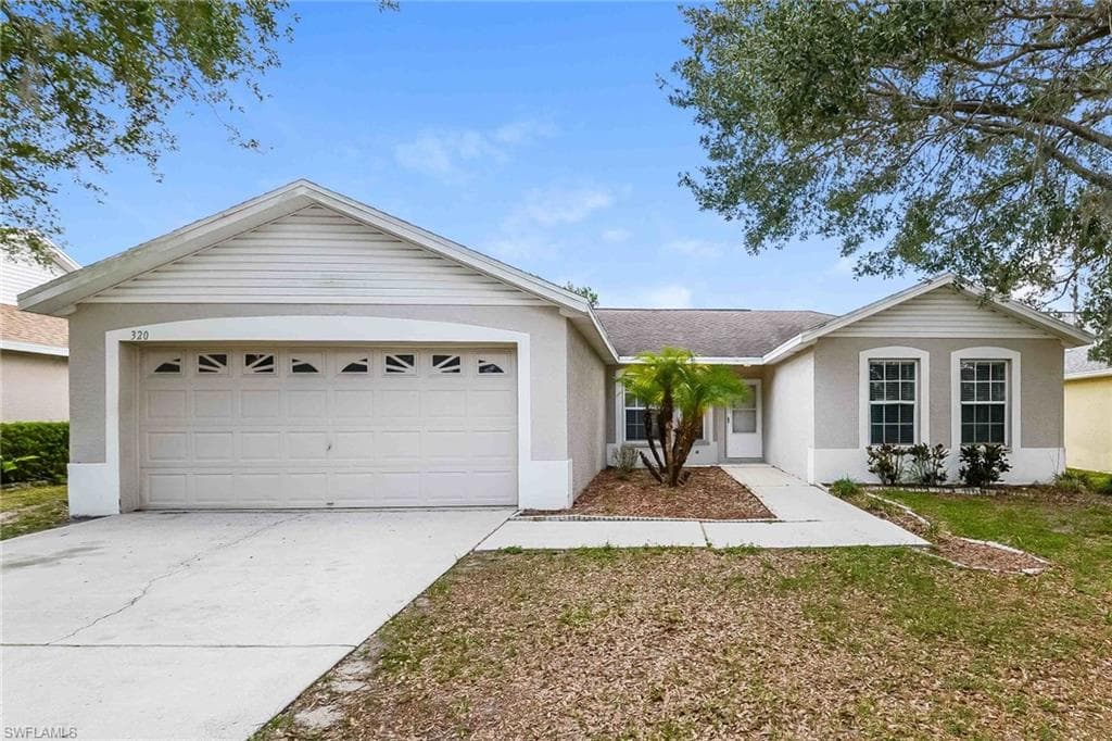 320 116th ST E BRADENTON, FL 34212