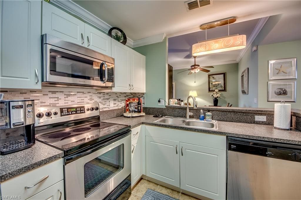 4275 Bellasol CIR 2212 FORT MYERS, FL 33916