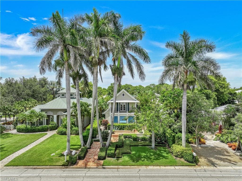 419 Central AVE NAPLES, FL 34102