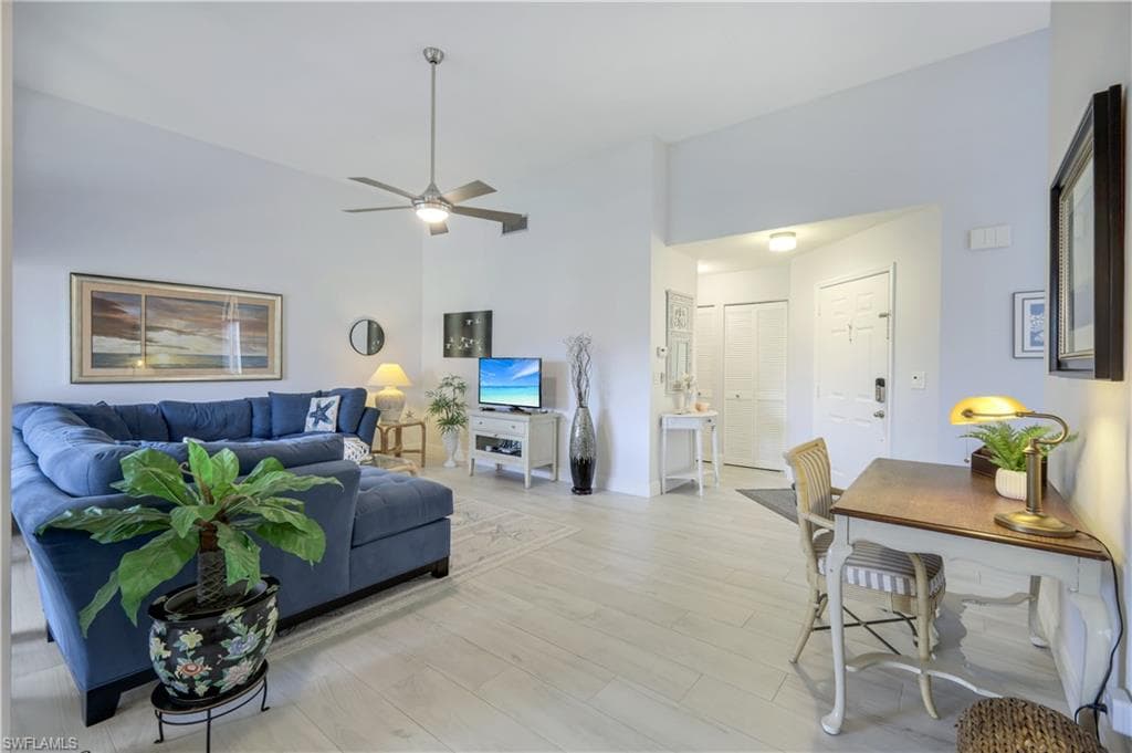 637 Beachwalk CIR E-203 NAPLES, FL 34108