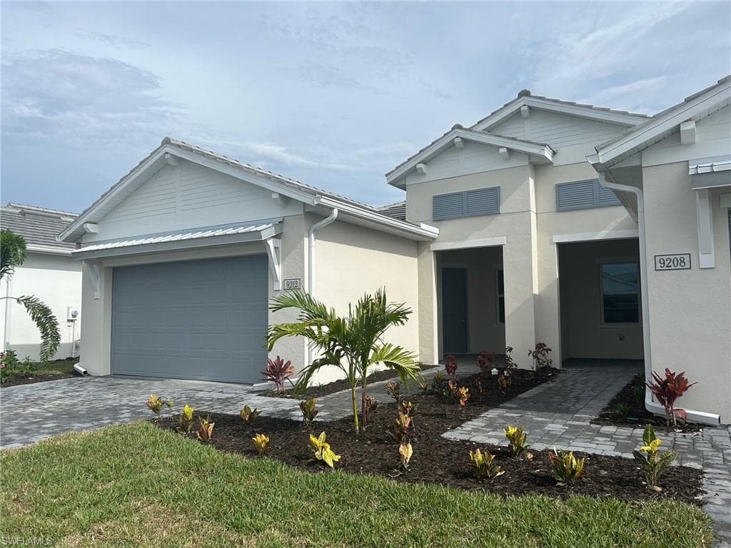 9212 Cayman Drive NAPLES, FL 34114