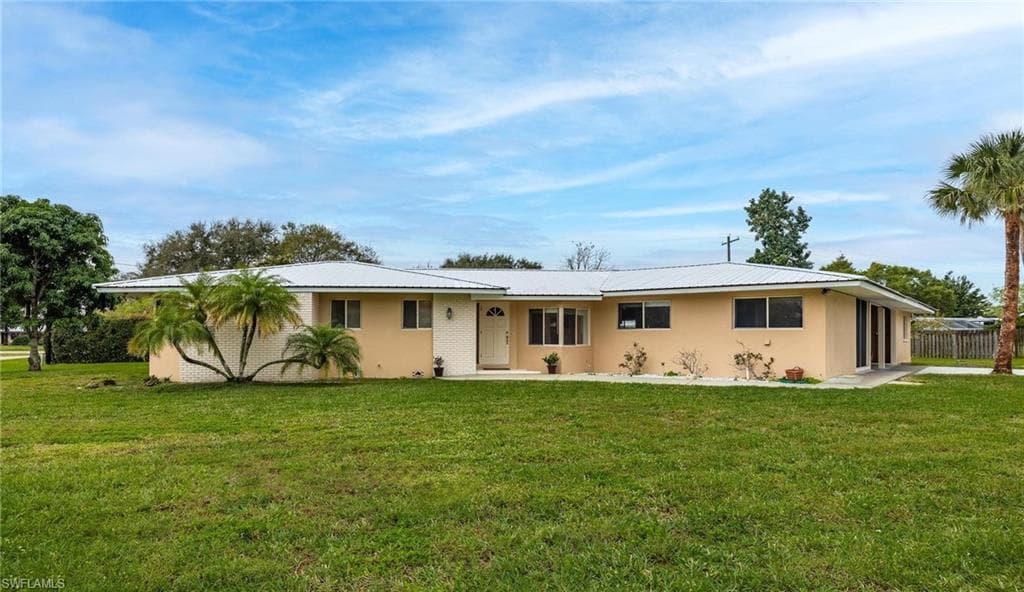 640 E Del Monte AVE CLEWISTON, FL 33440