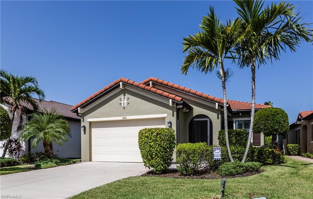 1425 Lucena LN S NAPLES, FL 34113