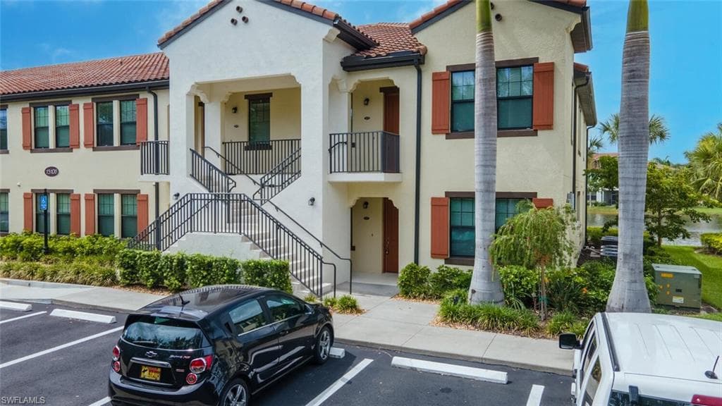 15106 Palmer Lake CIR 105 NAPLES, FL 34109
