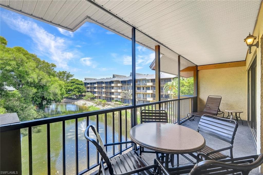 600 Neapolitan WAY 346 NAPLES, FL 34103