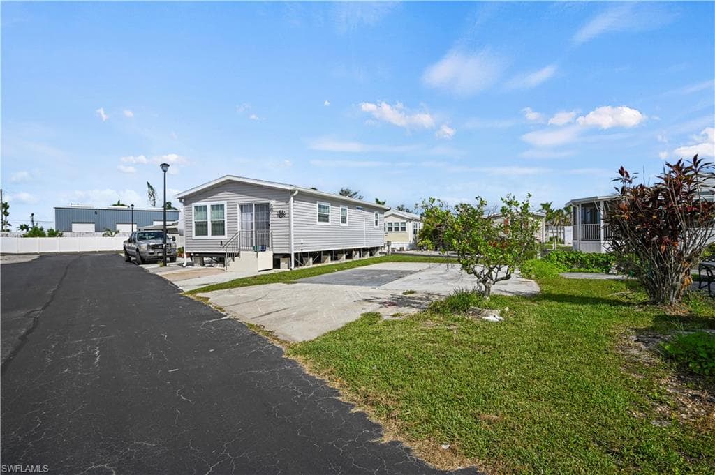 11531 Bubble Shell DR FORT MYERS, FL 33908