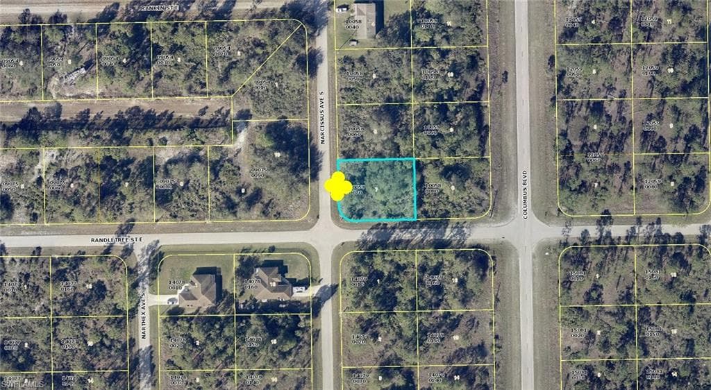 227 Narcissus AVE S LEHIGH ACRES, FL 33974