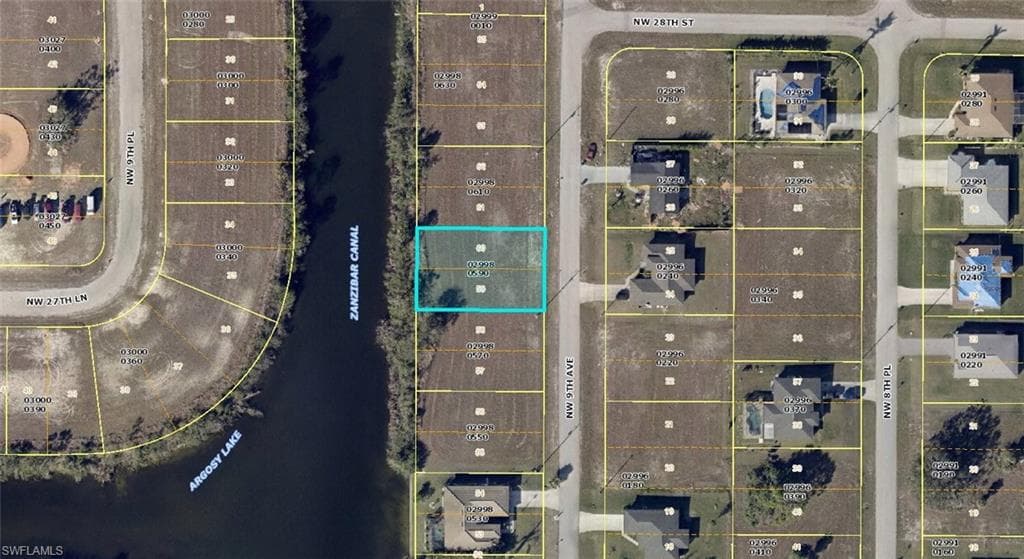 2720 9th AVE CAPE CORAL, FL 33993