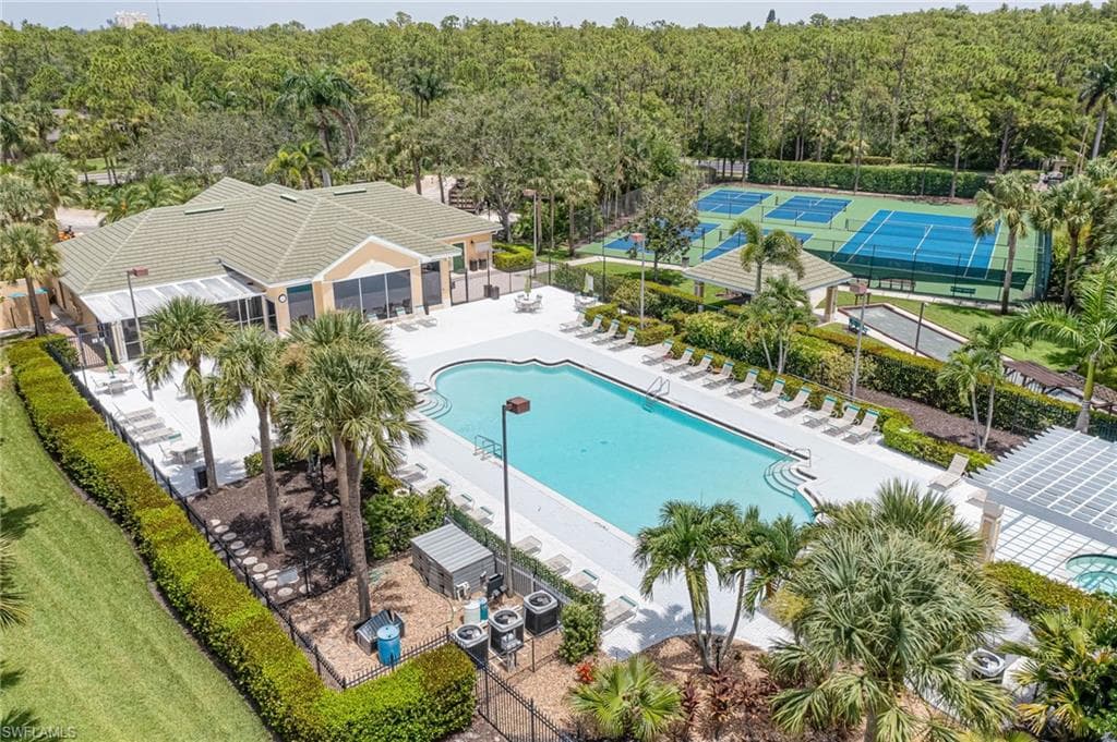 22902 Lone Oak DR ESTERO, FL 33928
