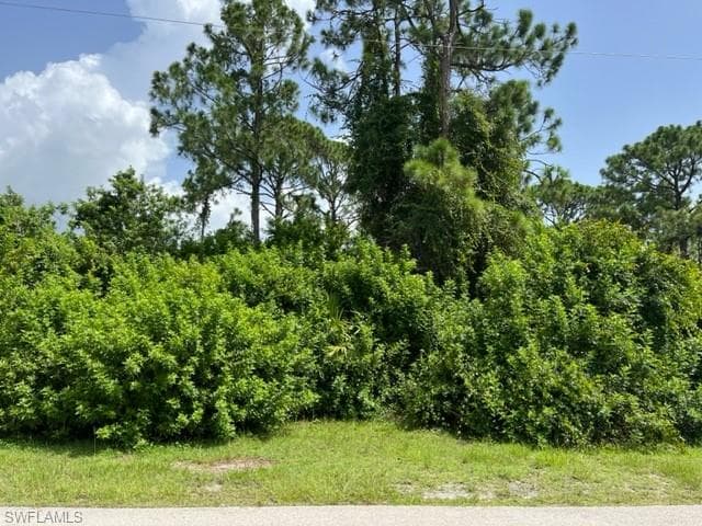 3702 4th ST SW LEHIGH ACRES, FL 33976