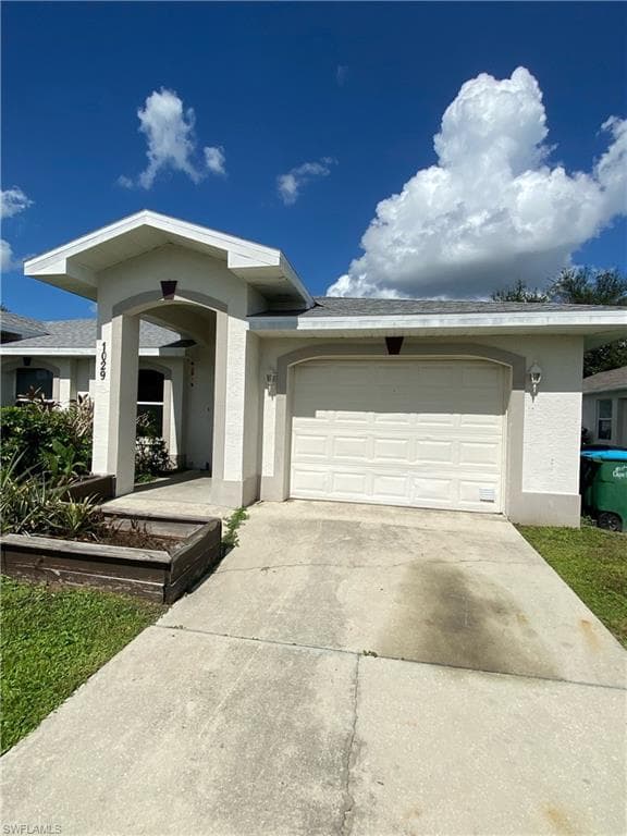 1029 SE 11th ST CAPE CORAL, FL 33990