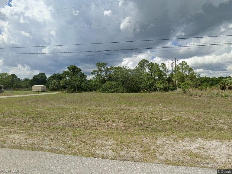2019 NE 28th ST CAPE CORAL, FL 33909
