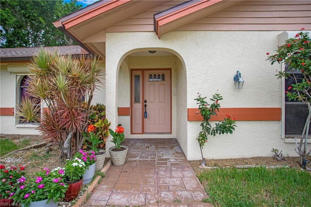 1911 Princess CT NAPLES, FL 34110