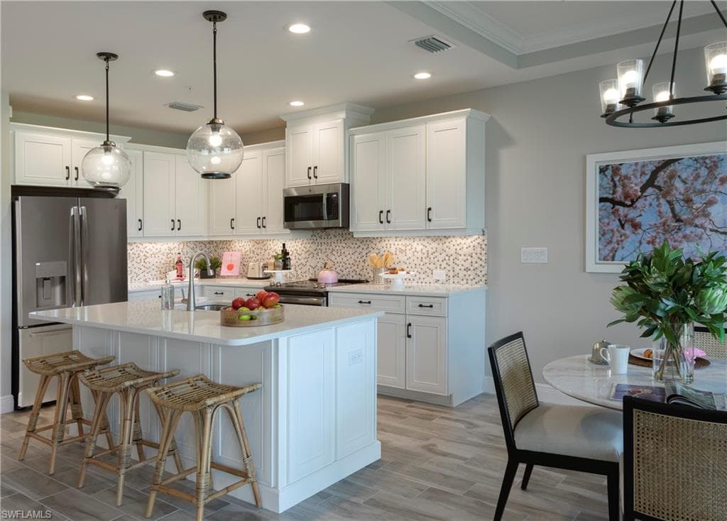 2640 Seychelles DR 2803 NAPLES, FL 34112