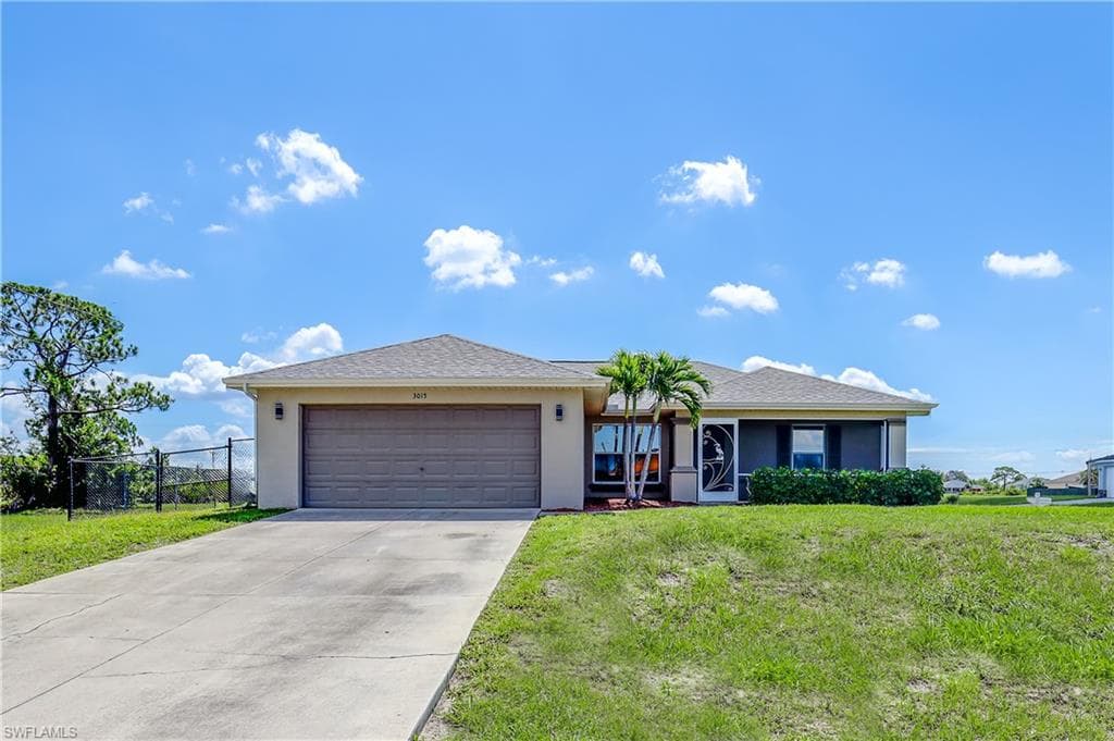 3015 1st AVE CAPE CORAL, FL 33993