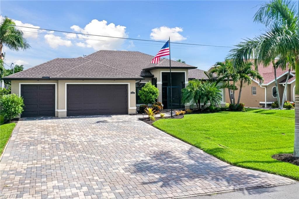 2527 SW 52nd TER CAPE CORAL, FL 33914