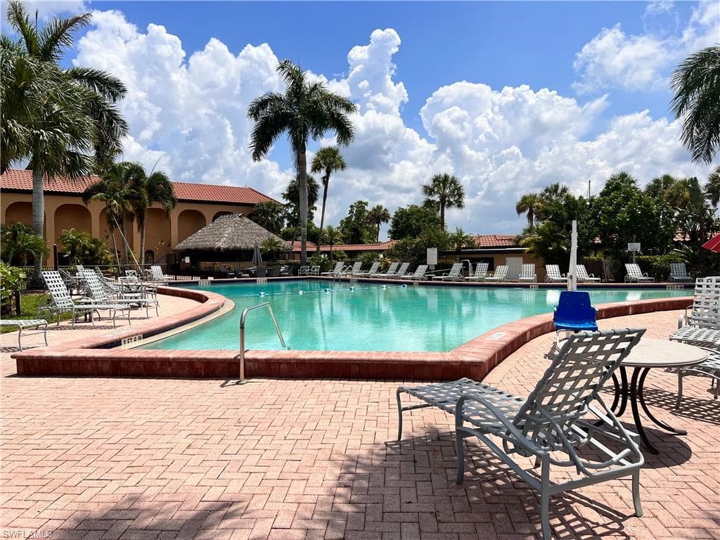 25000 Tamiami TRL E F-182 NAPLES, FL 34114