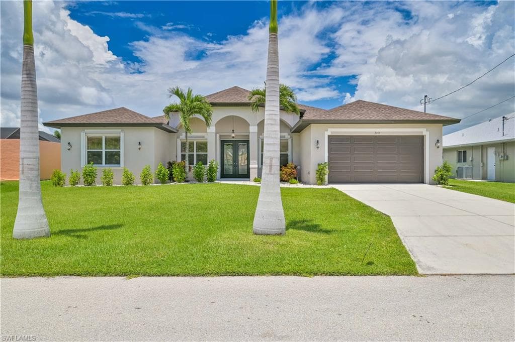2707 SW 48th TER CAPE CORAL, FL 33914