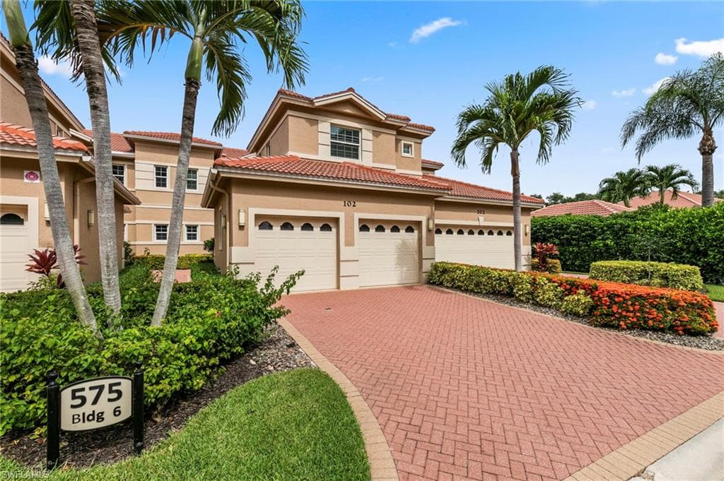 575 El Camino Real 6-102 NAPLES, FL 34119