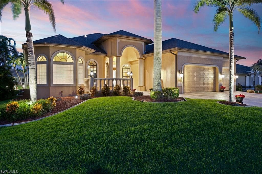 2828 SW 38th TER CAPE CORAL, FL 33914