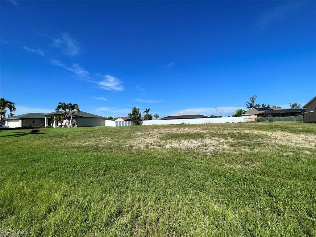 3712 SW 12th PL CAPE CORAL, FL 33914