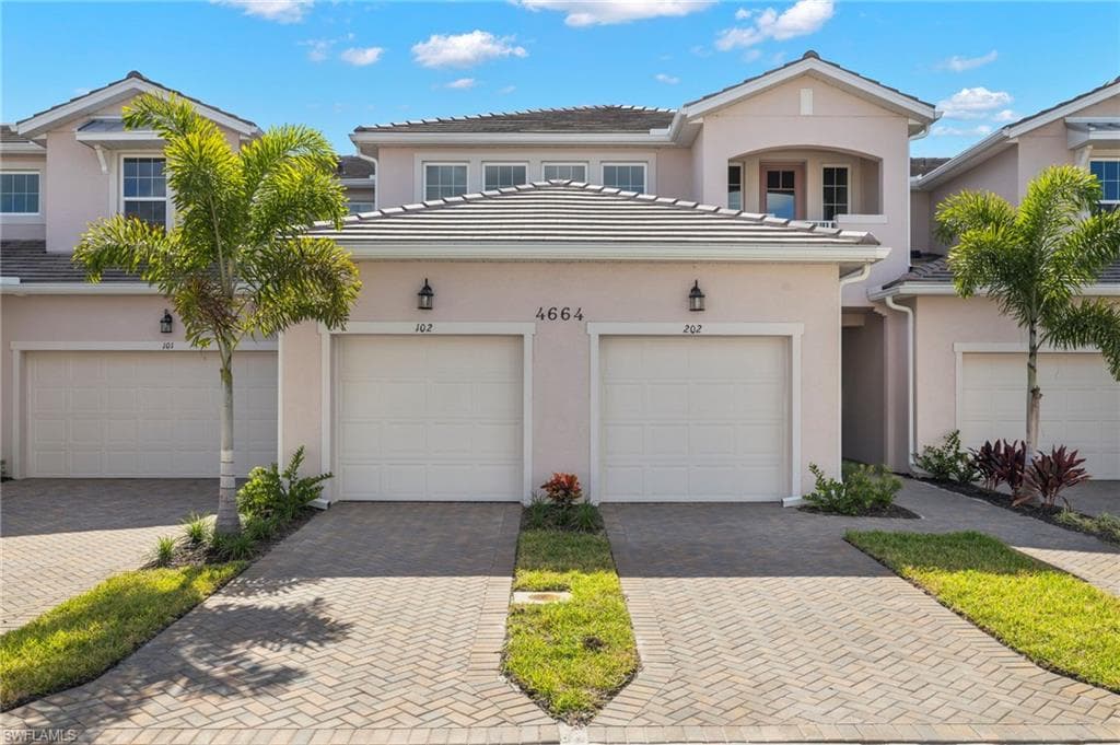 4664 Arboretum CIR unit 102 NAPLES, FL 34120