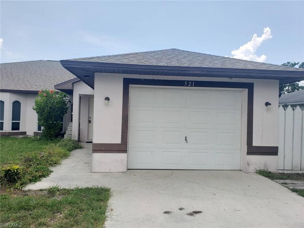 521 SE 23rd PL CAPE CORAL, FL 33990