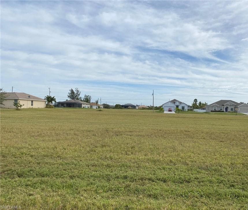 1025 NW 37th PL CAPE CORAL, FL 33993