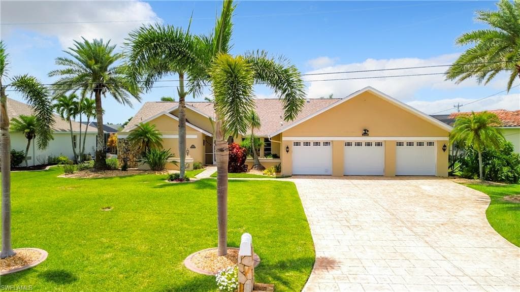 2408 SW 39th TER CAPE CORAL, FL 33914