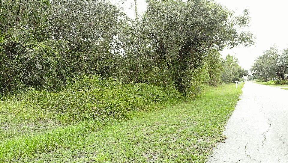 1411 Columbus AVE LEHIGH ACRES, FL 33972
