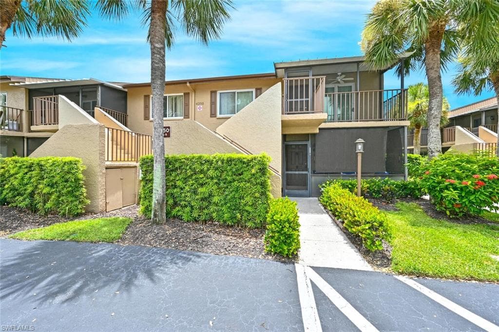 4250 Jack Frost CT 4501 NAPLES, FL 34112