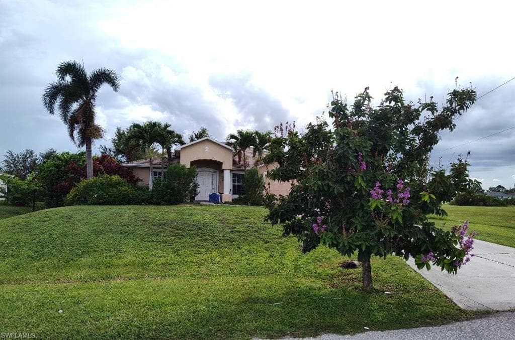3758 NE 16th PL CAPE CORAL, FL 33909