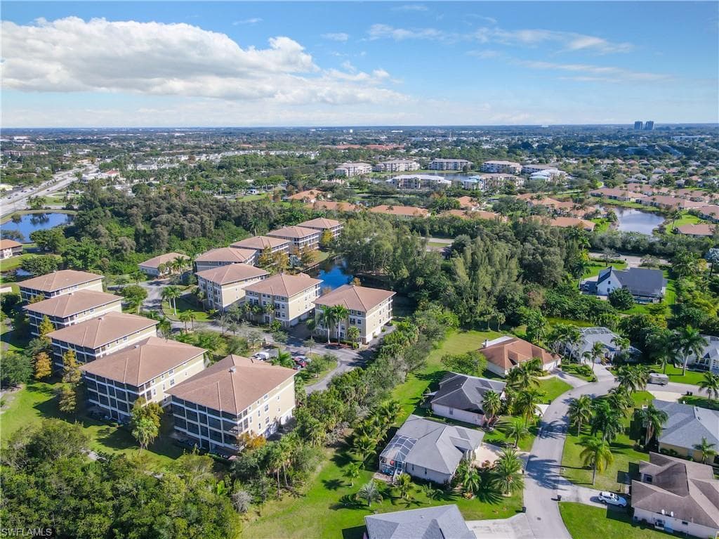 10091 Lake Cove DR 102 FORT MYERS, FL 33908