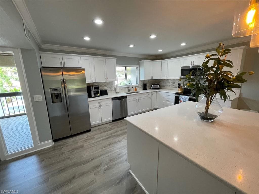 4250 Steamboat BEND 205 FORT MYERS, FL 33919
