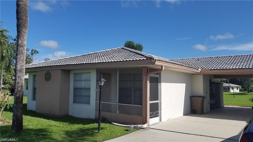 222 Oakmont PKY LEHIGH ACRES, FL 33936