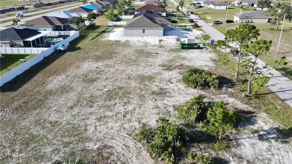 2209 16th PL CAPE CORAL, FL 33993