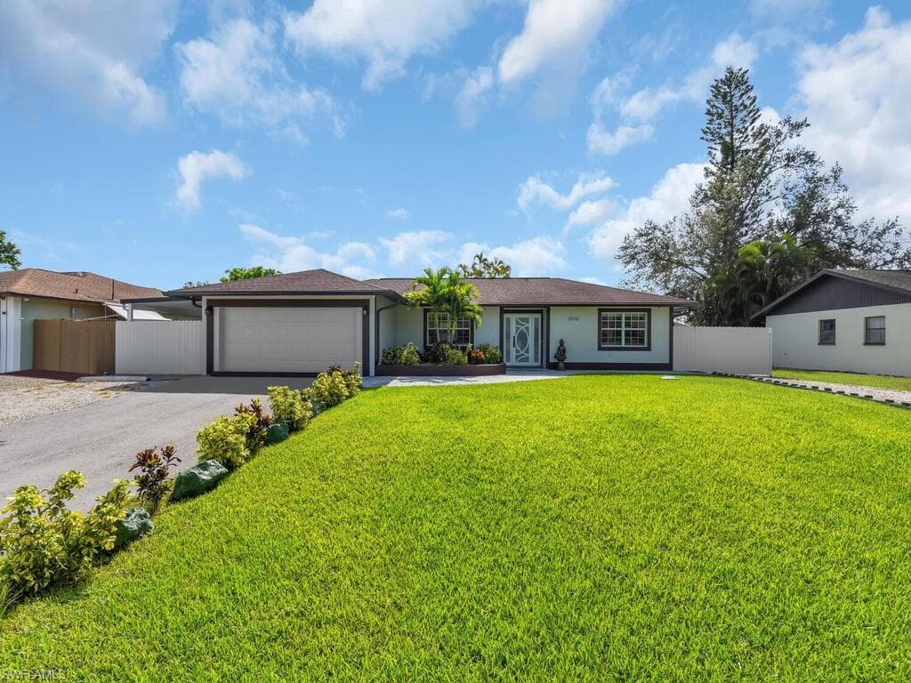 2656 44th TER SW NAPLES, FL 34116