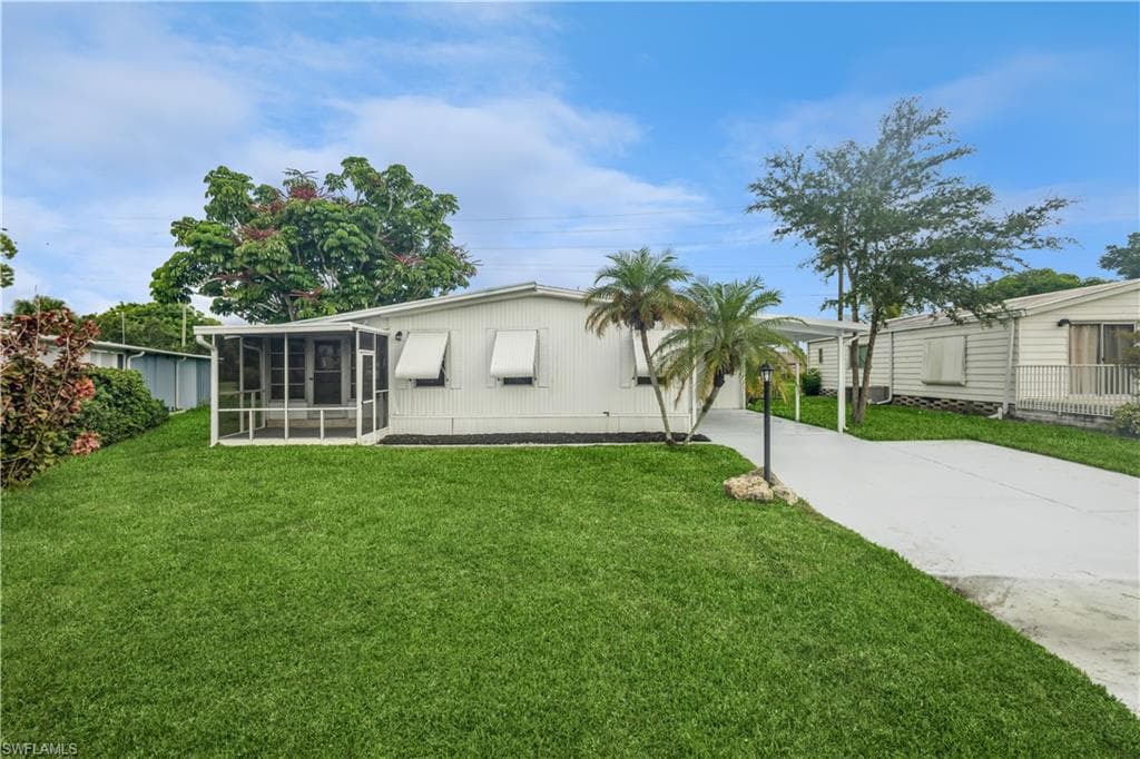 5 Chateau WAY NAPLES, FL 34112