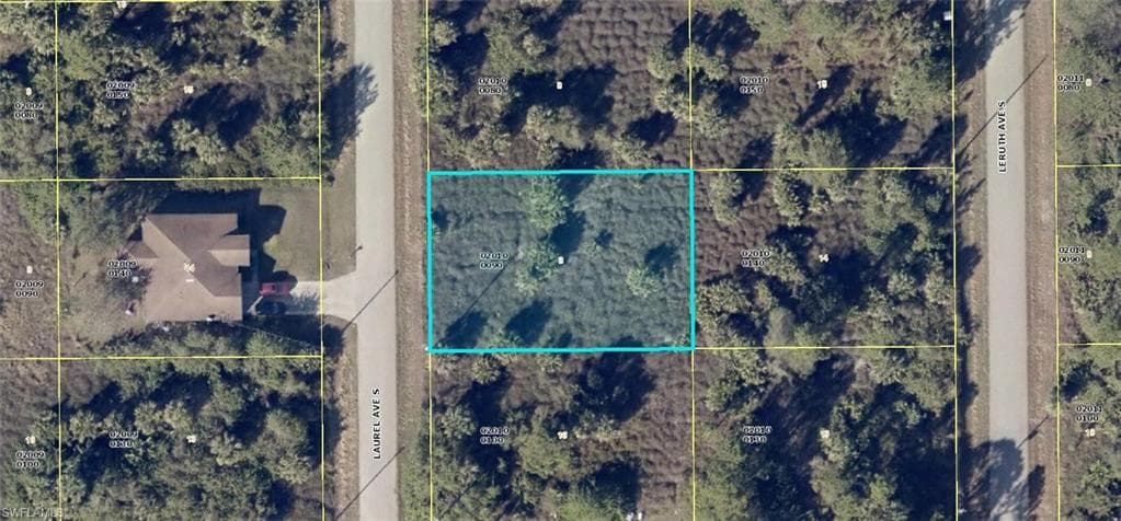 321 Laurel AVE S LEHIGH ACRES, FL 33974