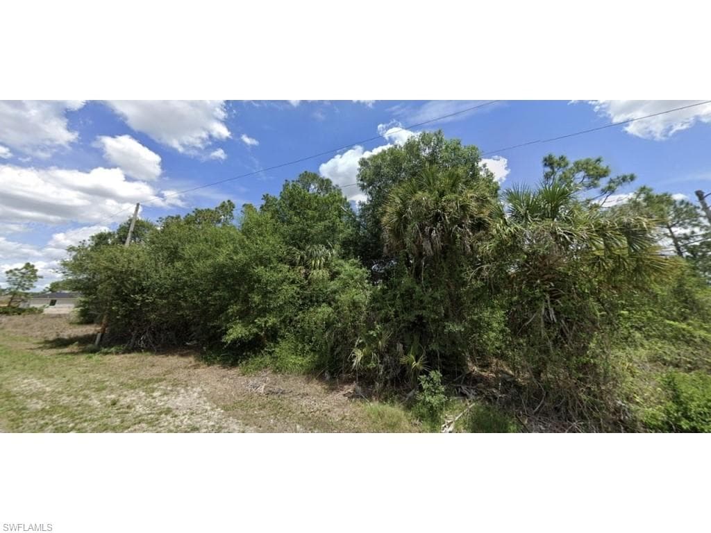 616 Fitch AVE LEHIGH ACRES, FL 33972