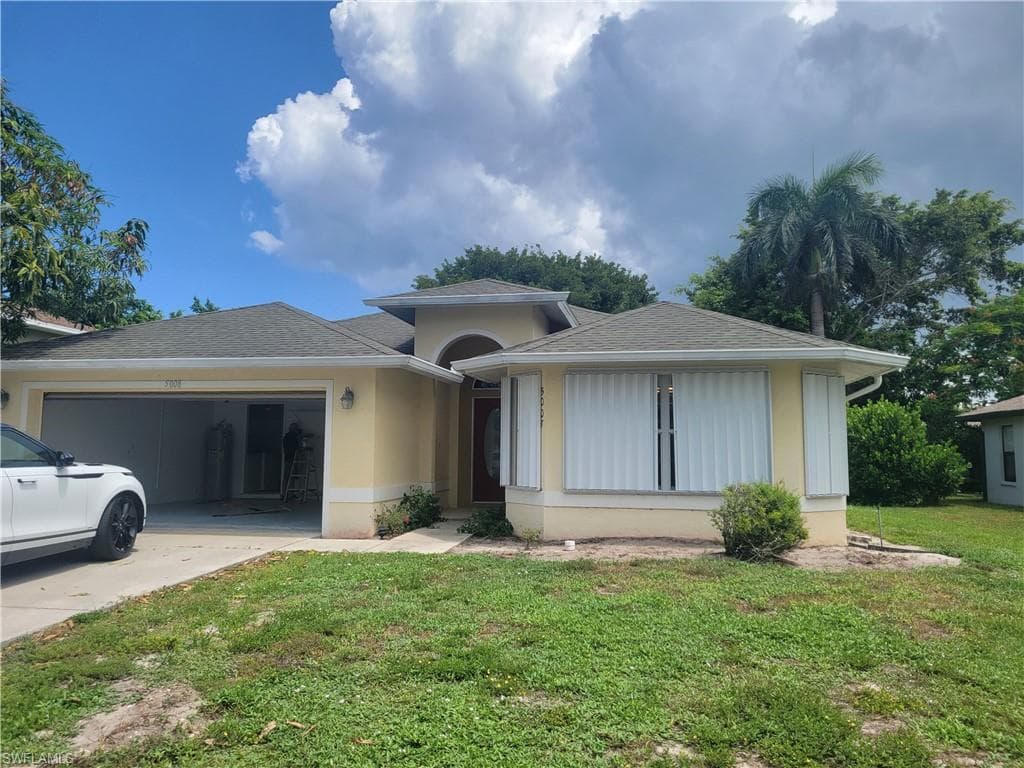 5008 Catalina CT NAPLES, FL 34112