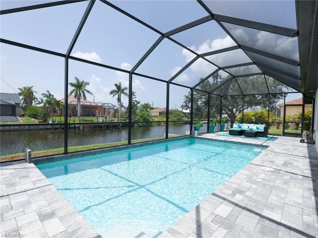 2116 28th ST CAPE CORAL, FL 33914