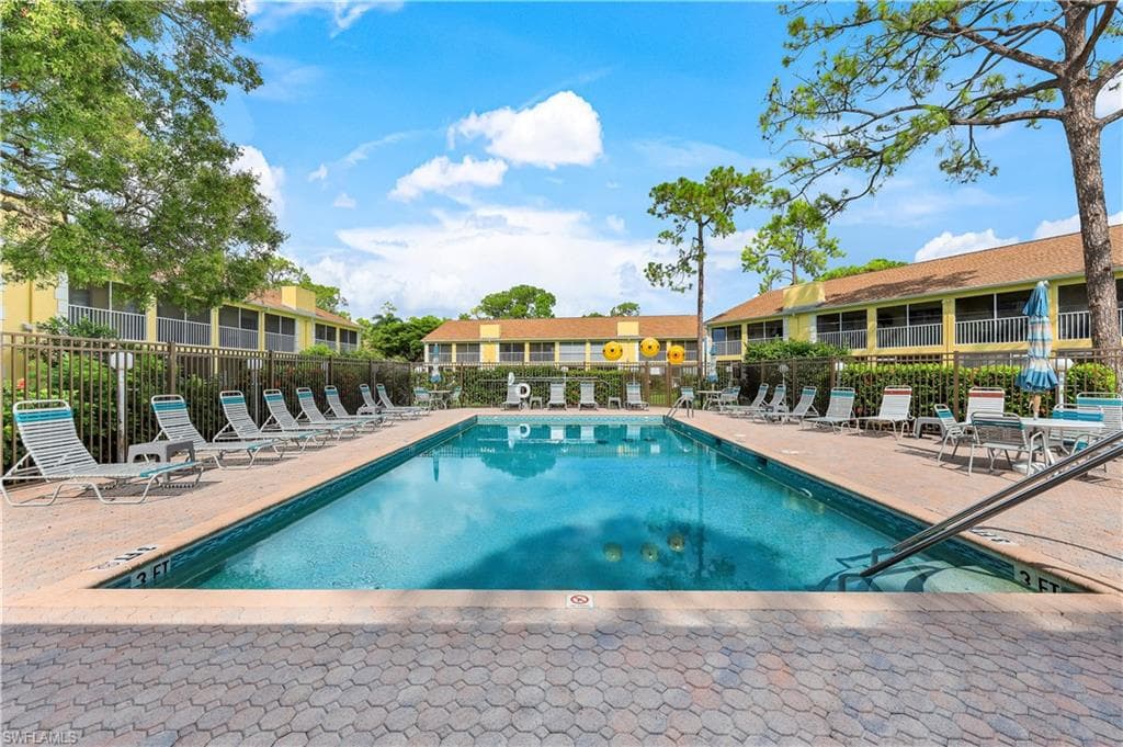 2706 Kings Lake BLVD 102 NAPLES, FL 34112