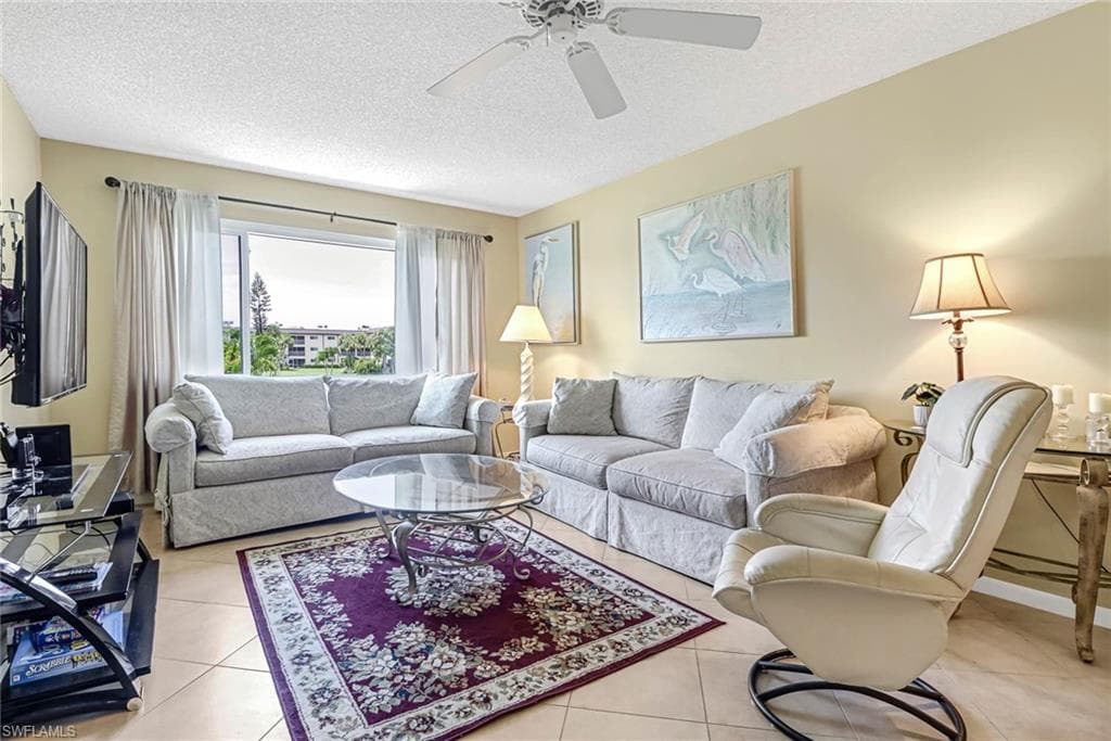 1010 Manatee RD B203 NAPLES, FL 34114