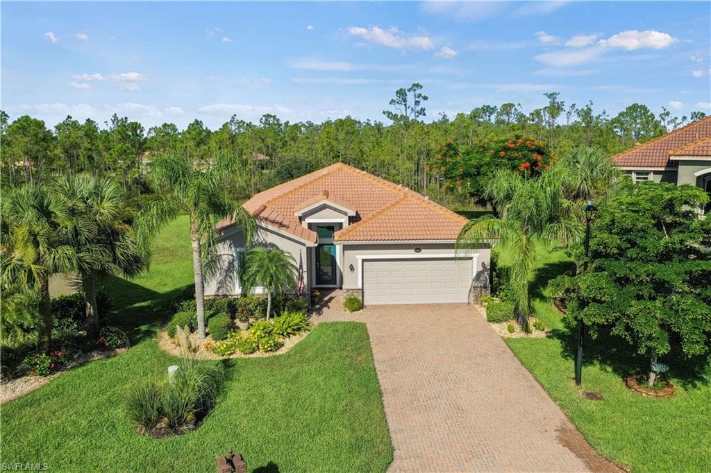 13521 Messino CT ESTERO, FL 33928