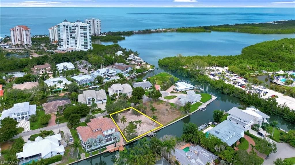 5186 Seashell AVE NAPLES, FL 34103