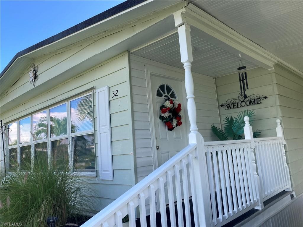 32 Le Mans DR NAPLES, FL 34112